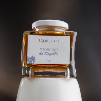 Egyptian nigella flower honey